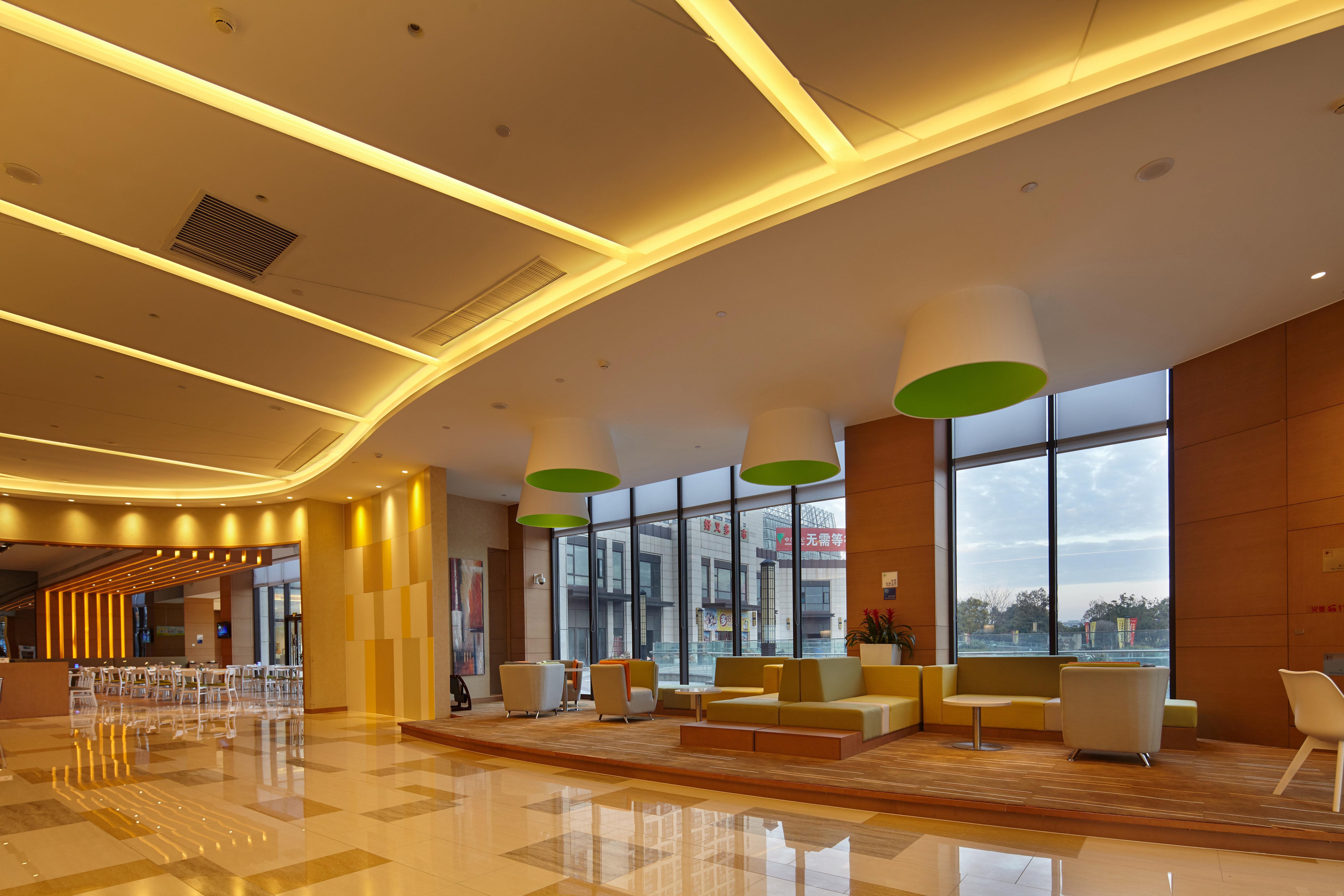 Holiday Inn Express Shanghai Jiading Industry Park, An Ihg Hotel Exterior photo