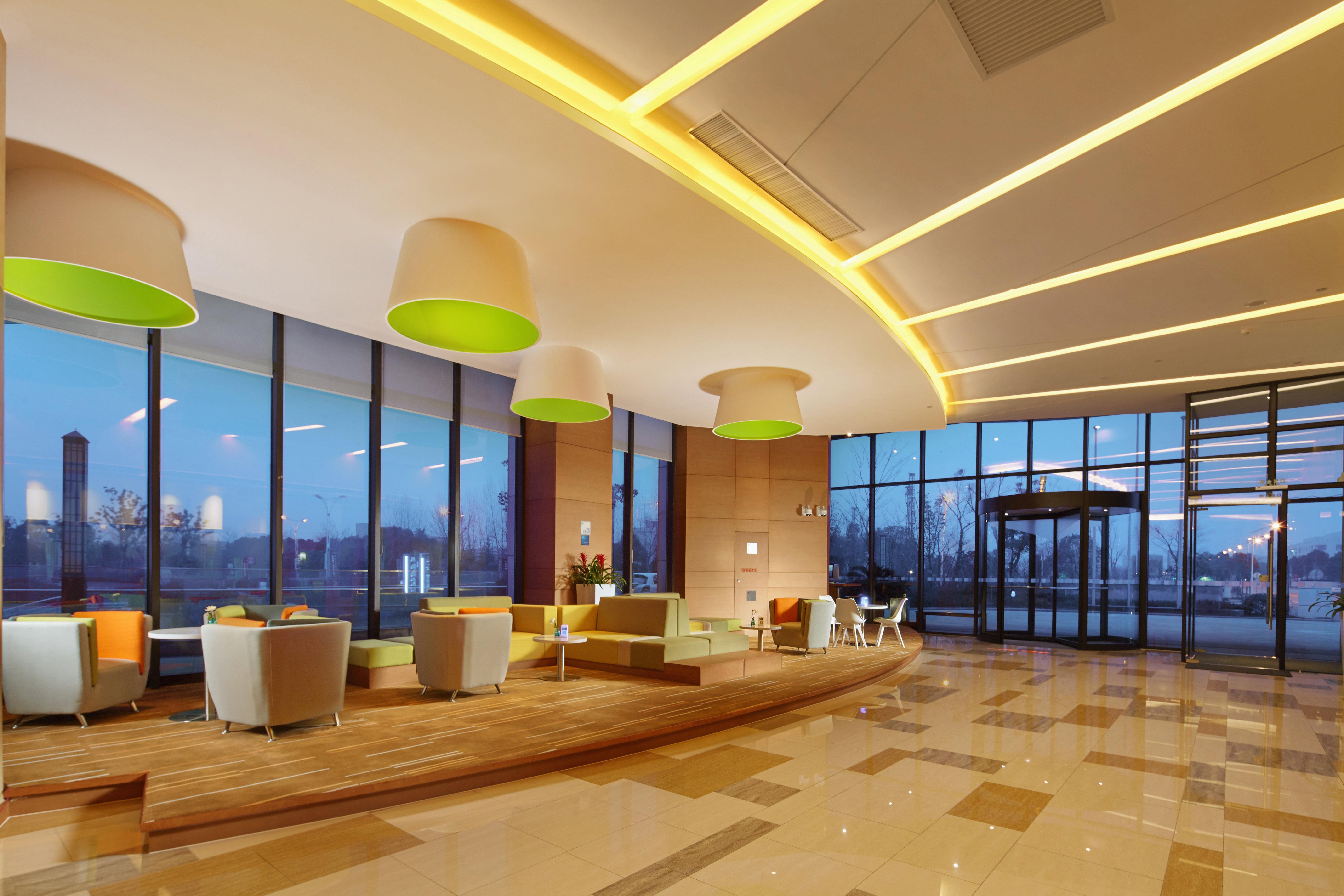 Holiday Inn Express Shanghai Jiading Industry Park, An Ihg Hotel Exterior photo